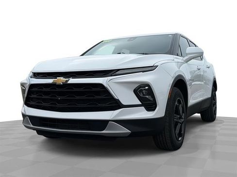 Used 2023 Chevrolet Blazer LT image 24