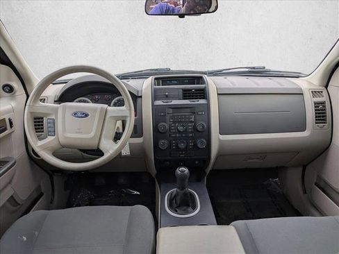 Used 2009 Ford Escape XLS image 14