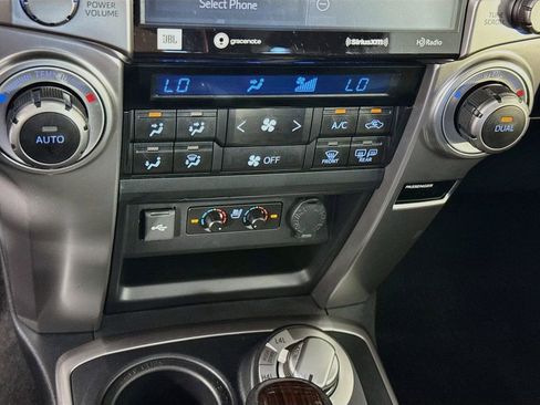 Used 2023 Toyota 4Runner Limited image 22