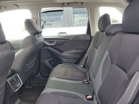 Used 2022 Subaru Forester Premium image 37