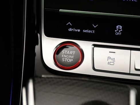 Used 2025 Audi S8 image 27