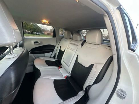 Used 2020 Jeep Compass Limited image 17