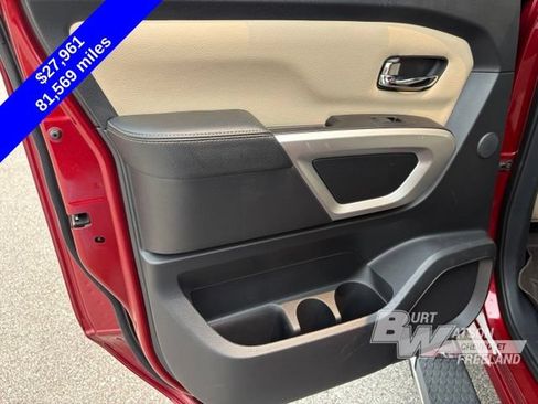 Used 2018 Nissan Titan SL w/ Texas Titan Edition AWD/4WD image 28