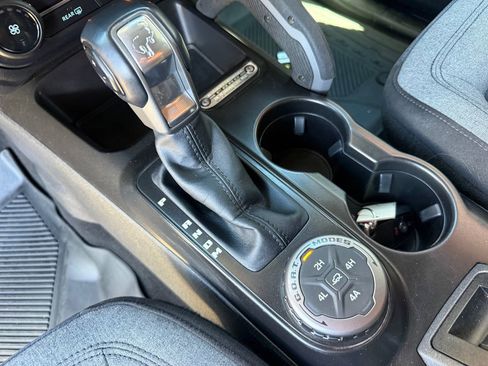 Used 2022 Ford Bronco Big Bend w/ Sasquatch Package AWD/4WD image 36