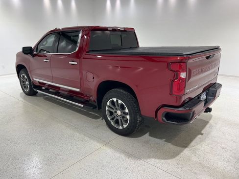 Used 2025 Chevrolet Silverado 1500 High Country w/ Z71 Off-Road Package image 3