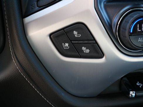 Used 2018 GMC Sierra 1500 SLT image 32