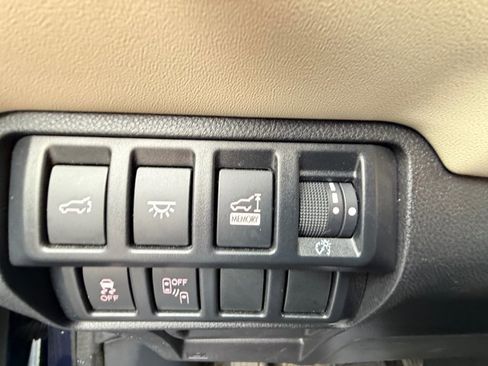 Used 2021 Subaru Ascent Touring image 17