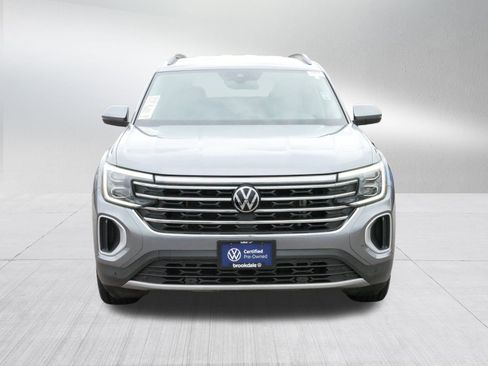 Certified 2024 Volkswagen Atlas SE image 2