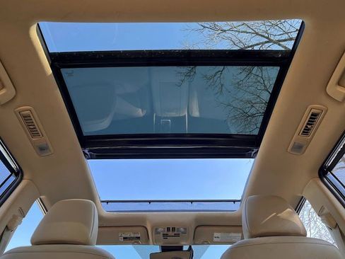 Used 2019 Toyota Highlander Limited Platinum image 50