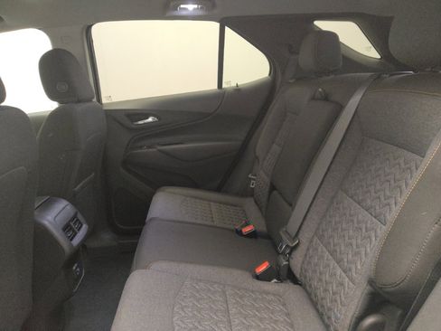 Used 2023 Chevrolet Equinox LT w/ Driver Convenience Package image 18