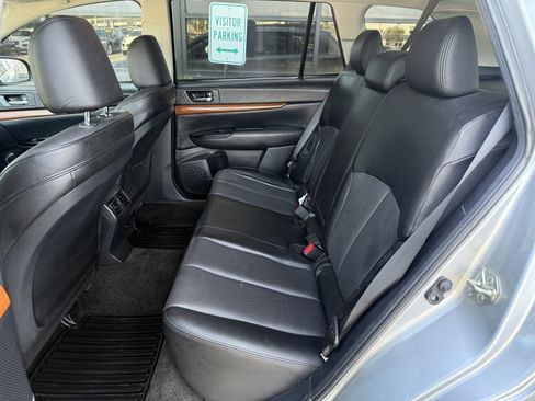 Used 2014 Subaru Outback 2.5i Limited w/ Moonroof Package image 13