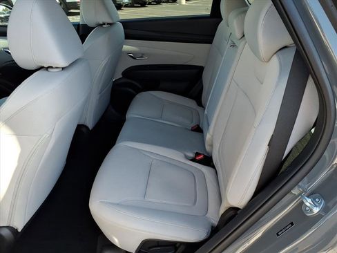 New 2026 Hyundai Tucson SE image 7