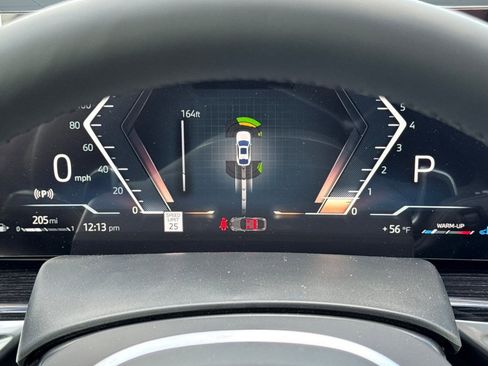 New 2026 BMW X6 xDrive40i w/ Executive Package image 17