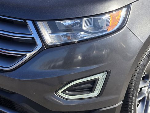 Used 2015 Ford Edge Titanium w/ Technology Package image 9