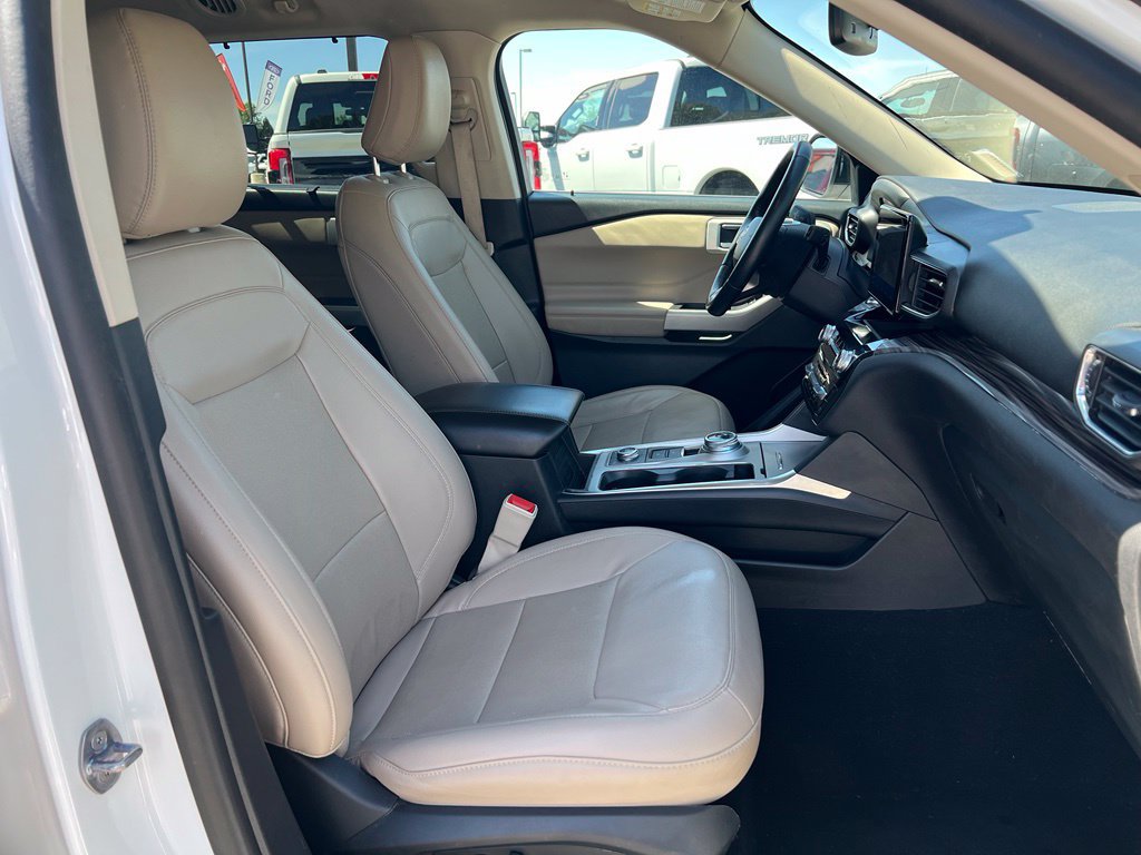 Used 2023 Ford Explorer Limited AWD/4WD image 15