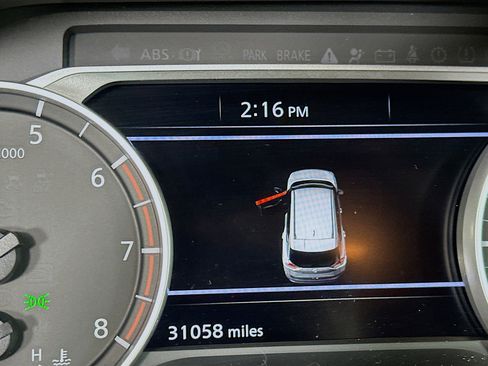 Used 2023 Nissan Rogue S AWD/4WD image 19