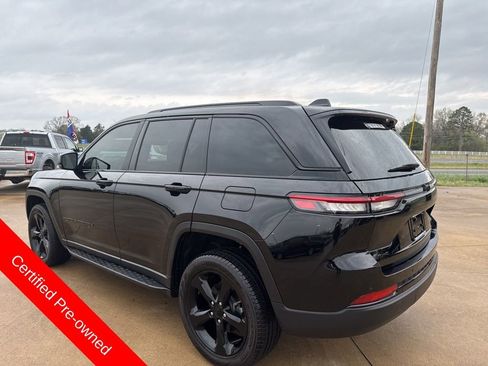 Certified 2024 Jeep Grand Cherokee Limited w/ Black Appearance Package image 5