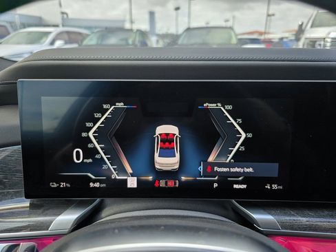 Used 2024 BMW i7 xDrive60 image 9