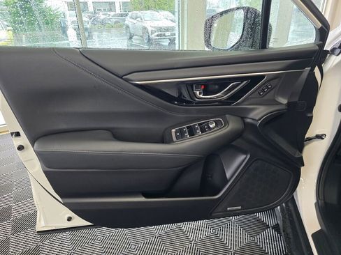 Used 2022 Subaru Outback Limited image 19