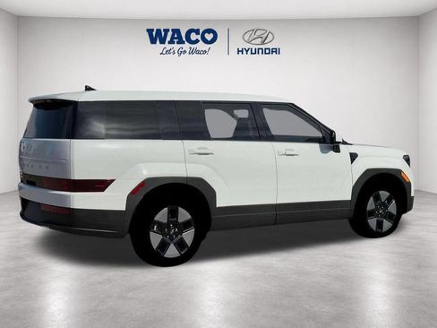 Used 2026 Hyundai Santa Fe SE FWD image 18