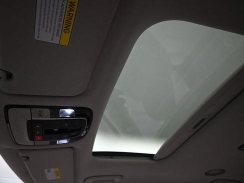 Used 2022 Hyundai Palisade SEL w/ Premium Package image 19