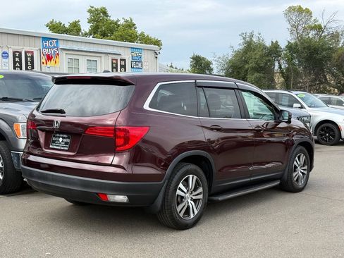 Used 2017 Honda Pilot EX-L image 4
