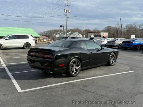 Used 2019 Dodge Challenger R/T w/ Driver Convenience Group image 13