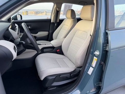 Certified 2025 Honda HR-V LX image 20