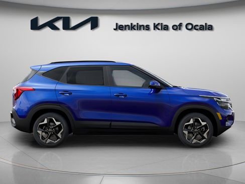 New 2026 Kia Seltos S FWD image 2