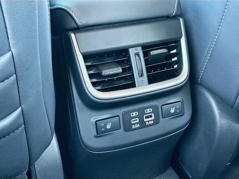 Used 2023 Subaru Outback Limited image 27