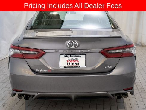 Used 2023 Toyota Camry XSE FWD image 4