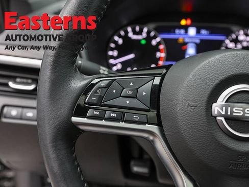 Used 2023 Nissan Altima 2.5 SL AWD/4WD image 15