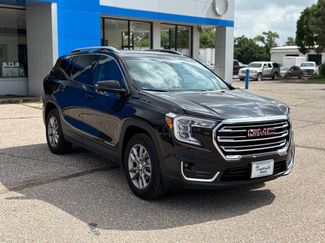 Used 2024 GMC Terrain SLT video 1