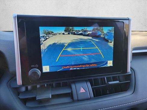 Used 2025 Toyota RAV4 XLE image 23