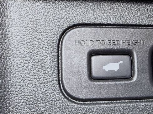 Used 2024 Honda Pilot Touring image 30