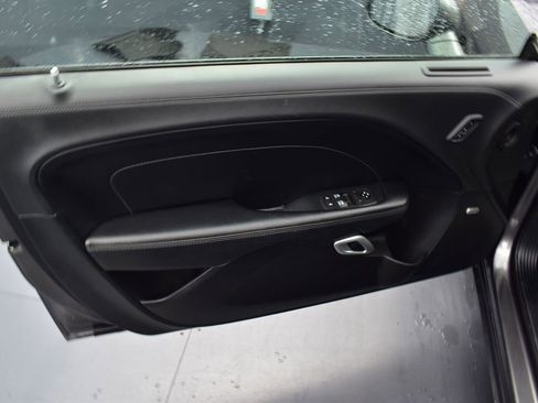 Used 2021 Dodge Challenger SXT w/ Plus Package image 11