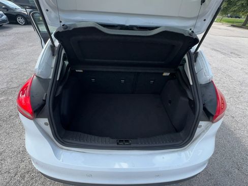 Used 2016 Ford Focus SE w/ Equipment Group 201A FWD image 20