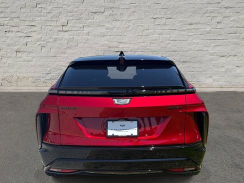 New 2026 Cadillac Lyriq Premium Sport w/ LPO, ONYX Package AWD/4WD image 4
