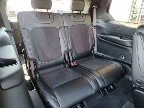 Used 2024 Jeep Grand Cherokee L Altitude image 15