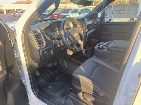 New 2025 RAM 5500 Tradesman image 26