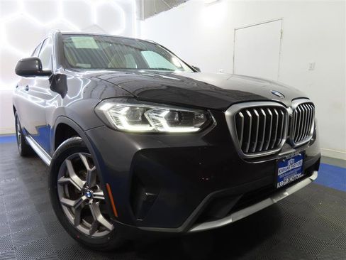 Used 2022 BMW X3 sDrive30i image 3