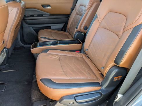 Used 2023 Nissan Pathfinder Platinum image 26