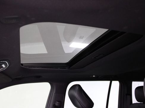 Used 2022 Jeep Grand Cherokee Altitude RWD image 41
