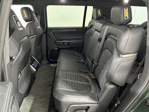 Used 2023 Rivian R1S Adventure image 21