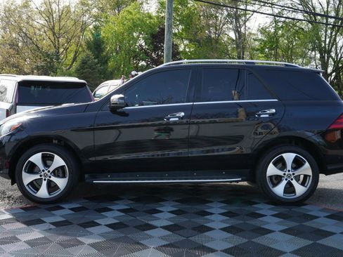 Used 2018 Mercedes-Benz GLE 350 4MATIC w/ Premium 2 Package image 11