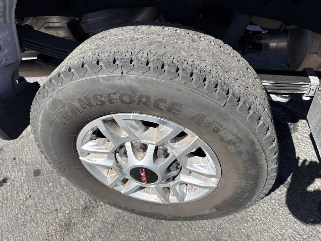 Used 2025 GMC Sierra 2500 Pro w/ Convenience Package AWD/4WD image 9