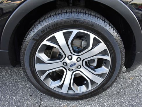 Used 2019 Ford Explorer Platinum AWD/4WD image 34