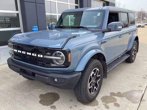 Used 2023 Ford Bronco Outer Banks image 2