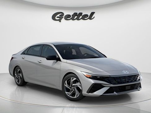 New 2026 Hyundai Elantra SEL Sport Premium FWD image 2