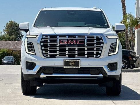 New 2026 GMC Yukon XL Denali w/ Sun & Power Step Package AWD/4WD image 10
